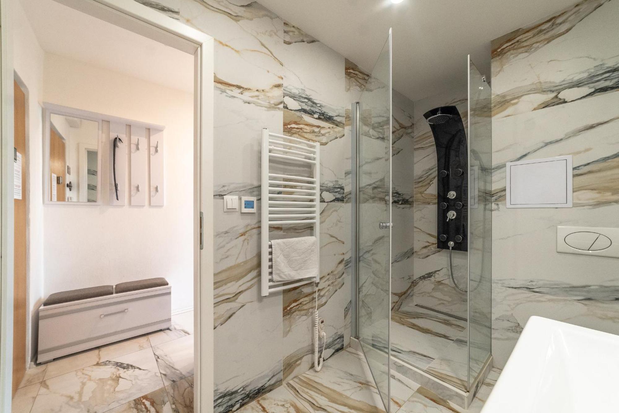 Appartement Ar Rezidencia Ludmanska à Košice Extérieur photo
